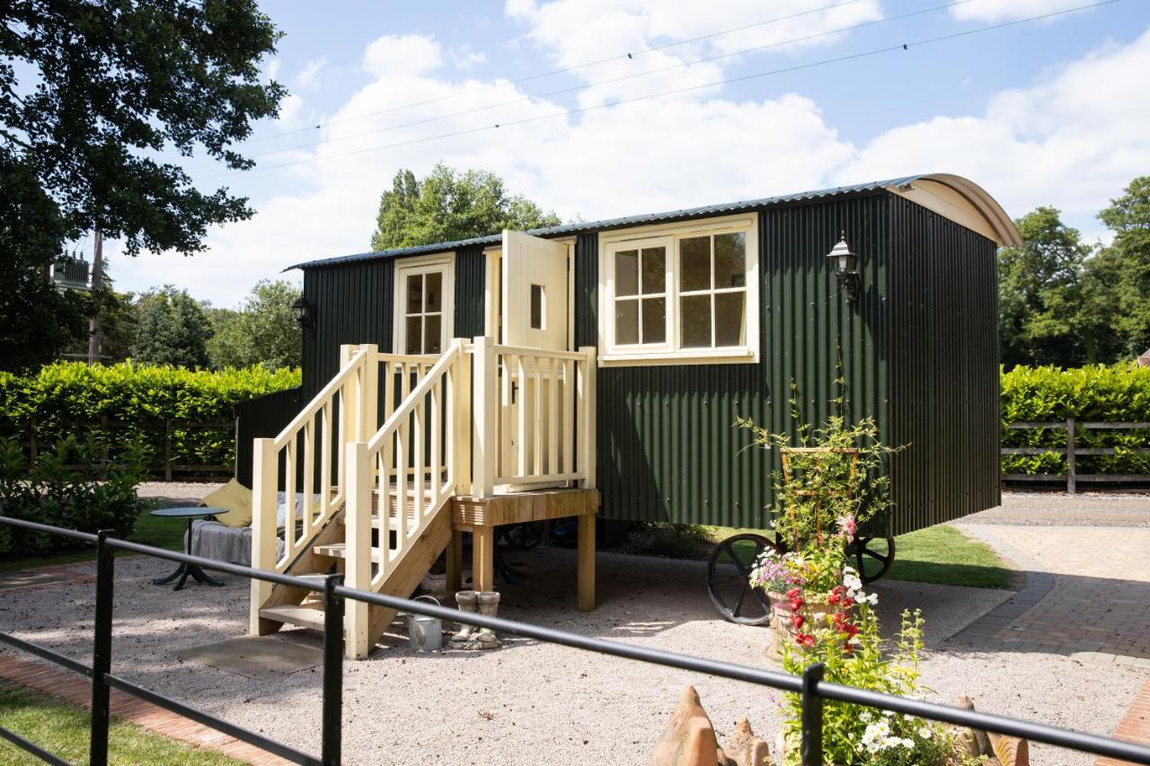 Tewinbury Farm Hotel Bagian luar foto