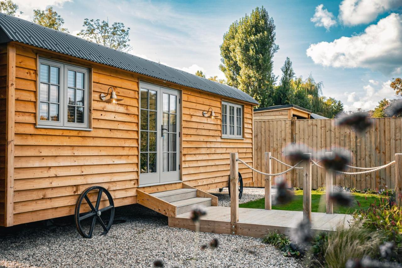 Tewinbury Farm Hotel Bagian luar foto