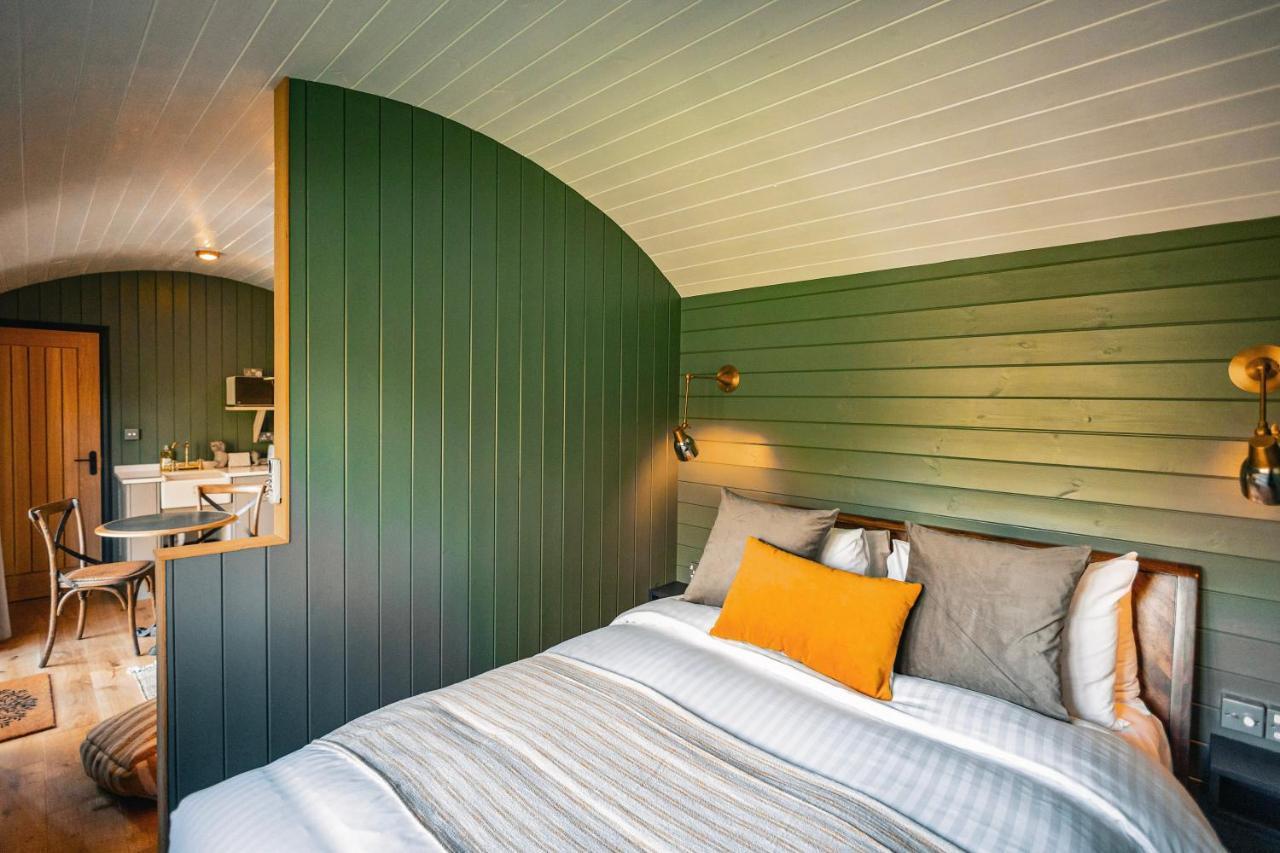 Tewinbury Farm Hotel Bagian luar foto