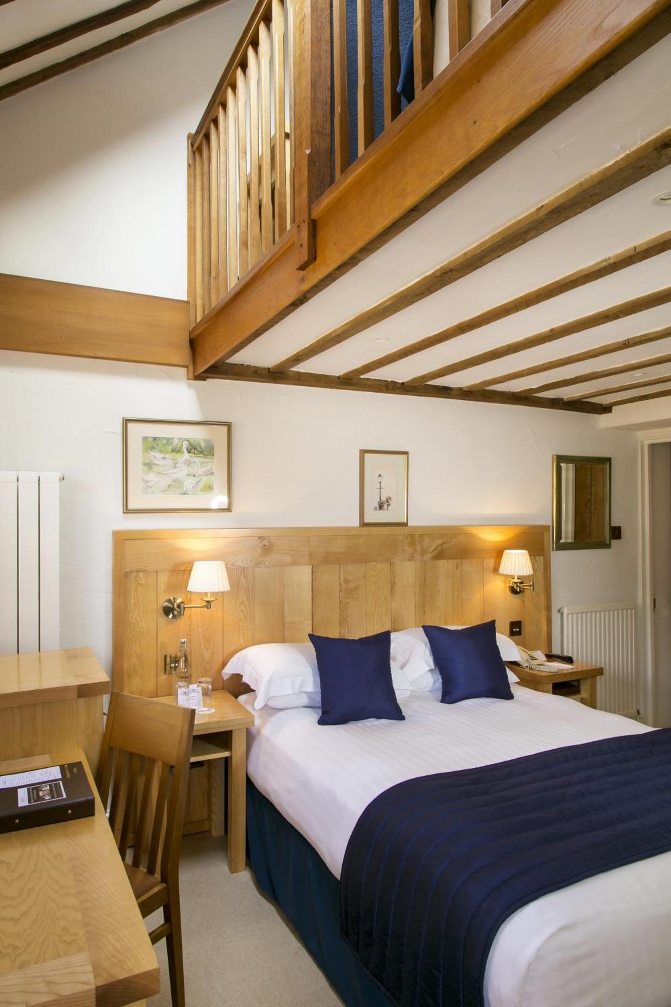 Tewinbury Farm Hotel Ruang foto