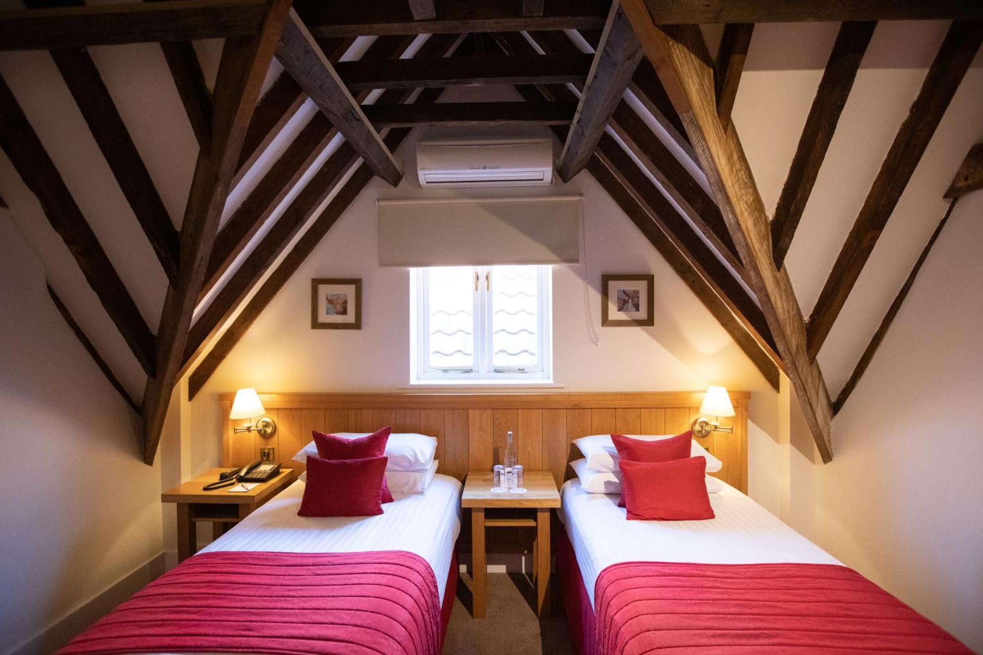 Tewinbury Farm Hotel Ruang foto