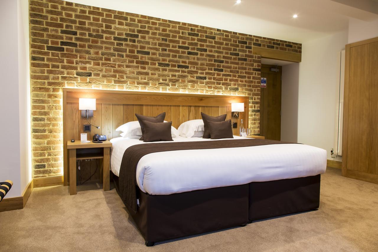 Tewinbury Farm Hotel Bagian luar foto
