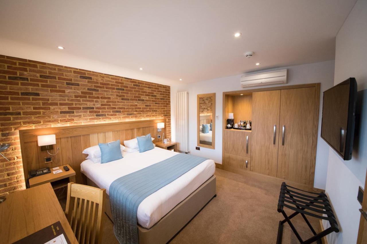 Tewinbury Farm Hotel Bagian luar foto